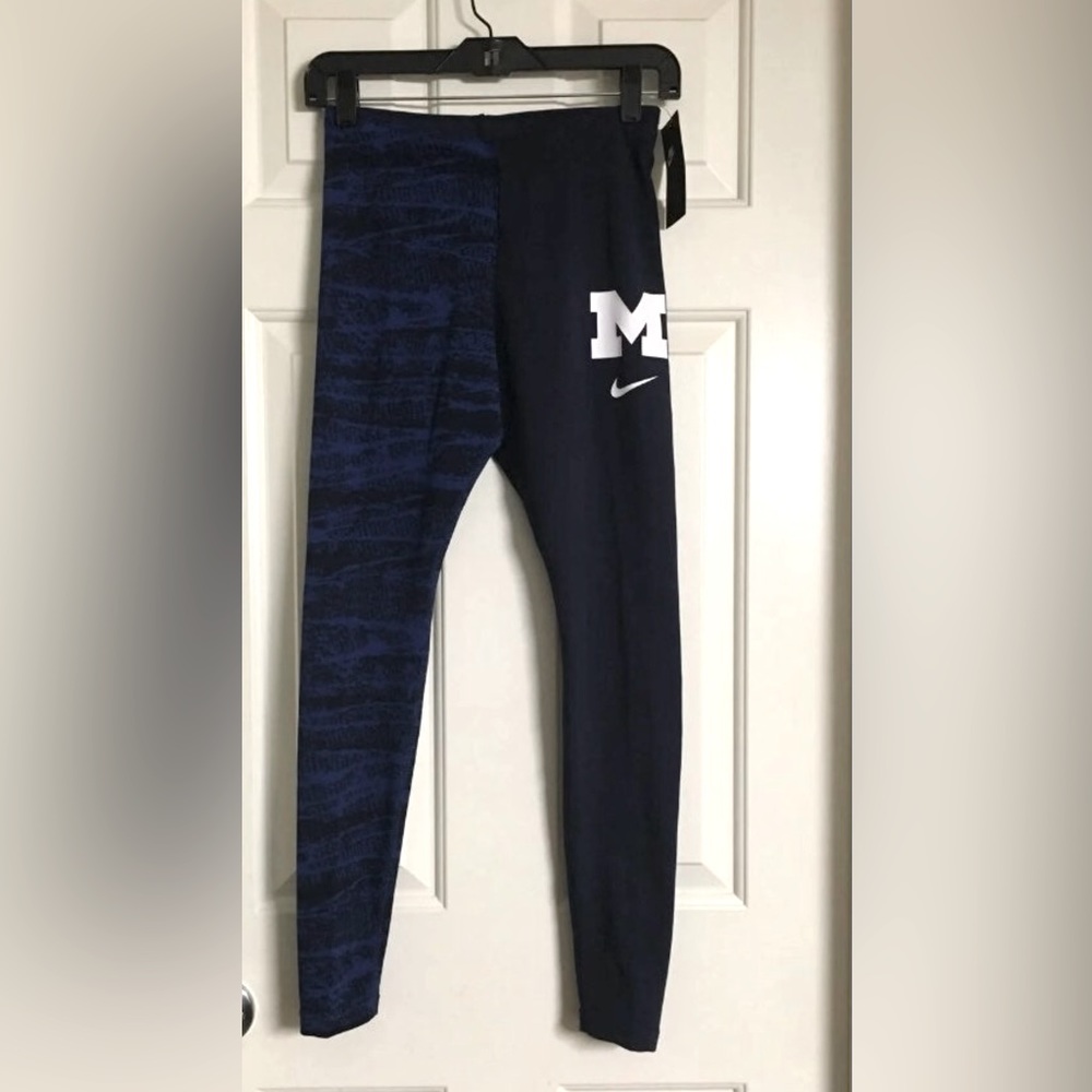 NWT Nike Michigan Women’s Leggings